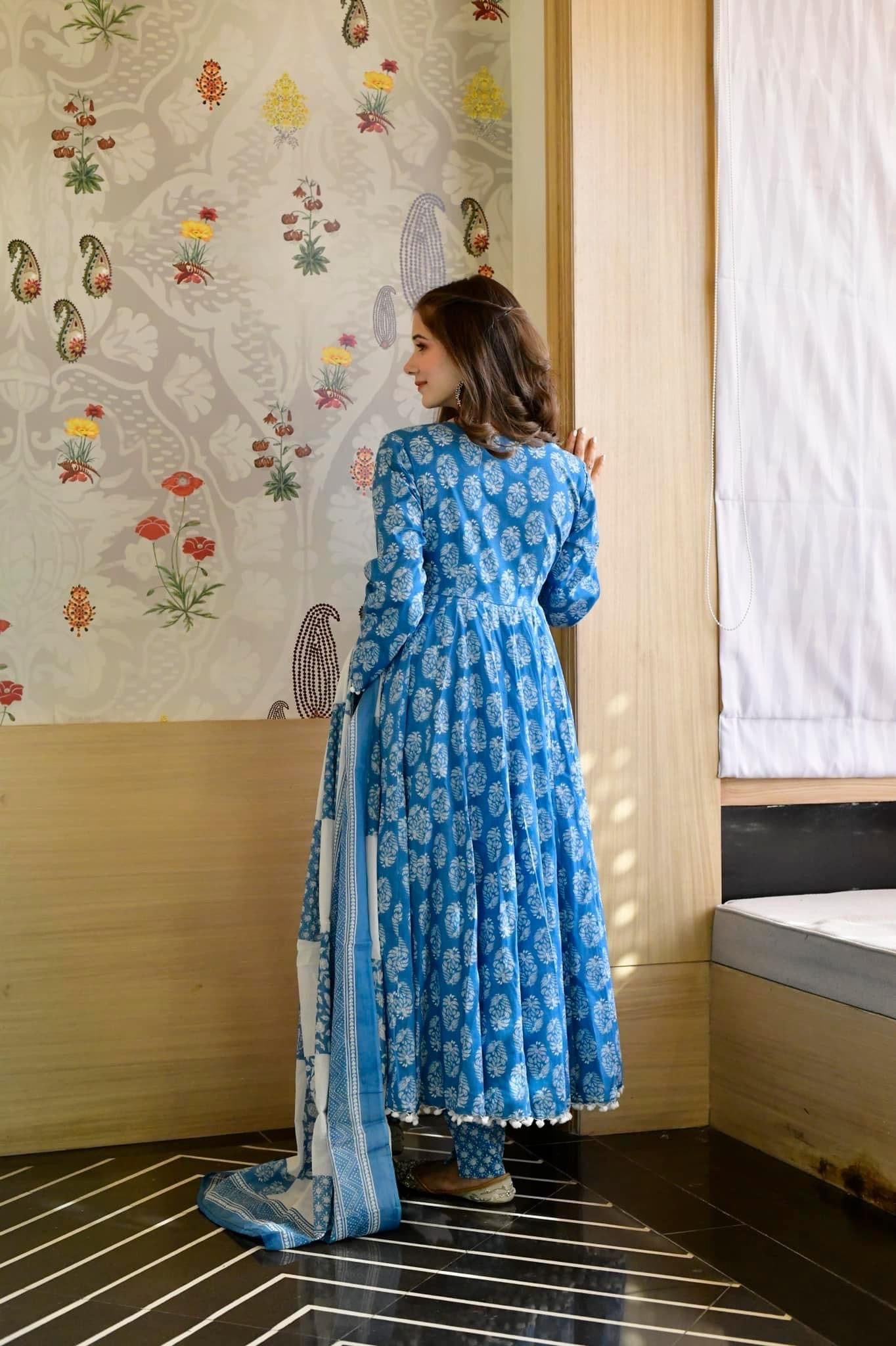 Blue floral pompom suit set